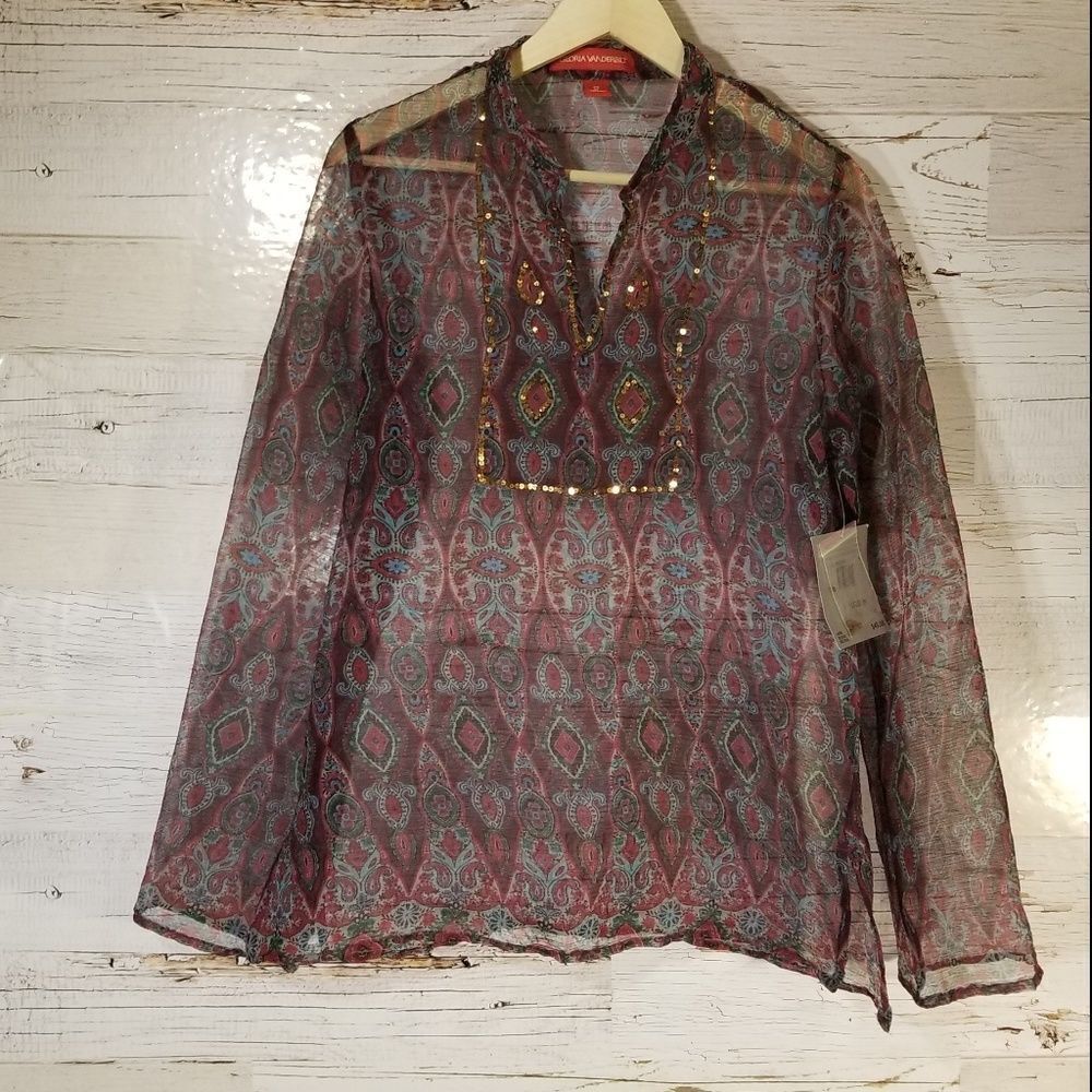 NWT Gloria Vanderbilt top